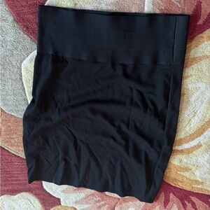 Max Studio Classic Black skirt